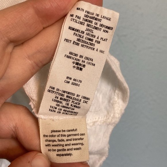 Free People We the Free Womens Size XS White Linen Smocked Tank Top Curved Hem - Picture 5 of 9